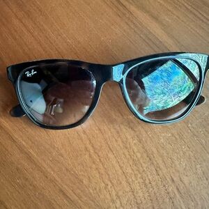 Ray-Ban Tortoise Shell Unisex Sunglasses